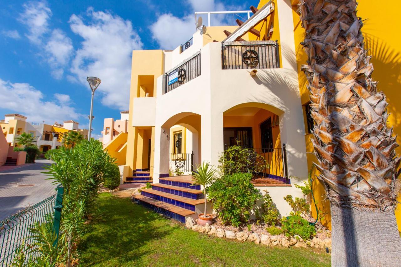 Апартаменты Punta Prima Casa Торевьиа Экстерьер фото